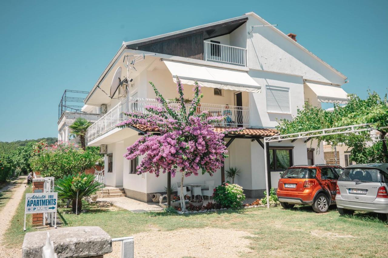 Vila Adriatik Ulcinj Buitenkant foto